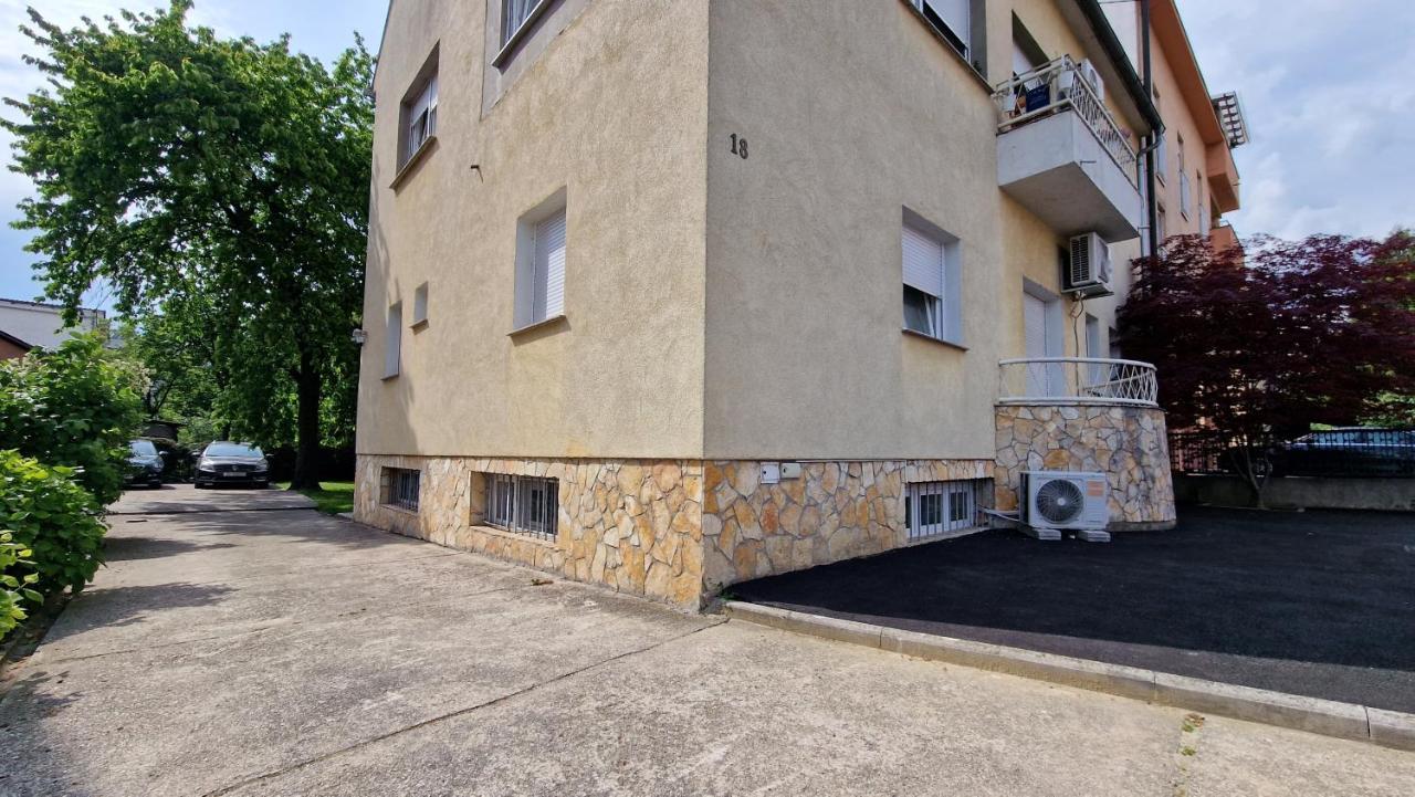 Gretanola Studio In Zagreb, Parking, Self Check-In Esterno foto
